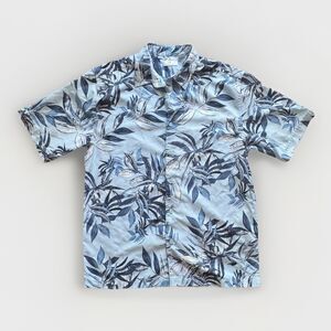 Cafe Luna Shirt Blue Hawaiian Print Button Short Sleeve Size Medium Vacation